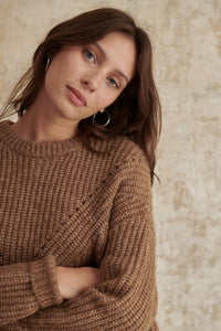 Kira Chunky Knit Sweater in Brown