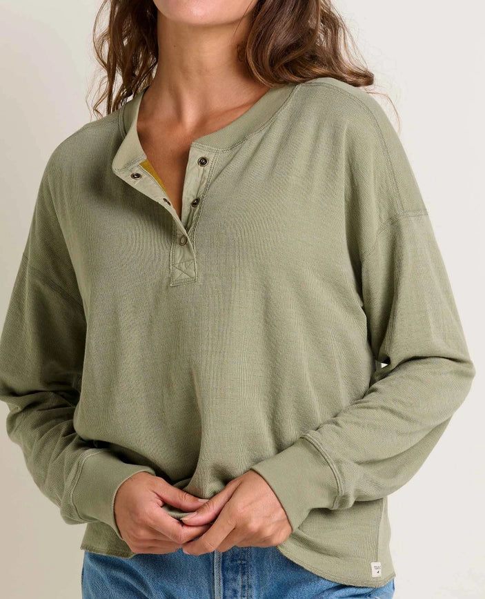 Women's Nord Reversible Long Sleeve Henley in Yucca
