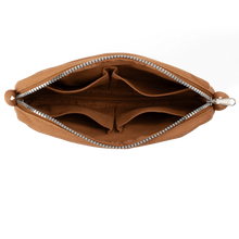 Soolla® Studio Pouch in Cinnamon