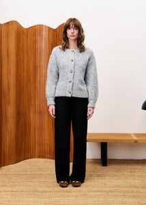 The Selkirk Cardigan in Gris