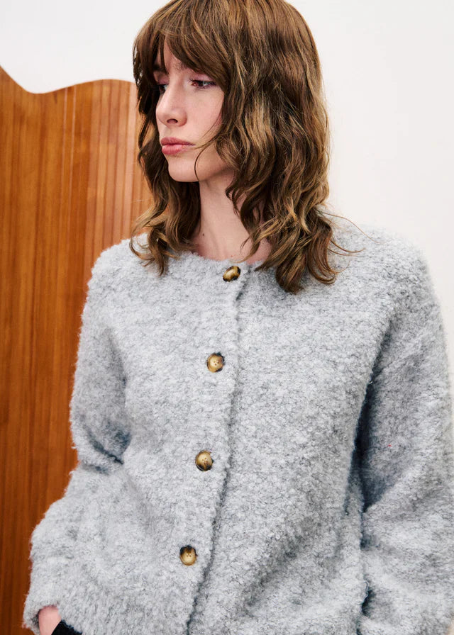 The Selkirk Cardigan in Gris