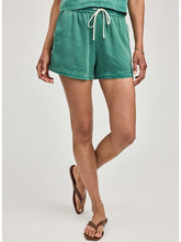 The Tess Shorts in Kelly Green