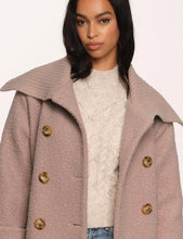 The Kenia Coat in Stone