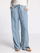The Natalia Pant in Chambray Daisy
