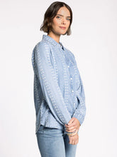 The Natalia Shirt in Chambray Daisy
