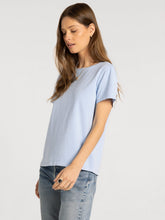 The Asher Tee in Windsurfer Blue