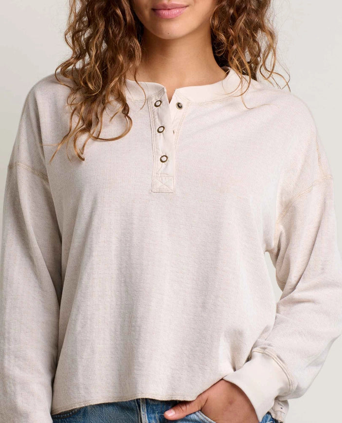 Women's Nord Reversible Long Sleeve Henley in Salt