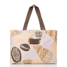 The Holo Holo Tote in Sandstone