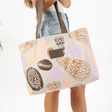 The Holo Holo Tote in Sandstone