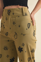 The Beatrice Crop Pants in Sand
