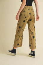 The Beatrice Crop Pants in Sand