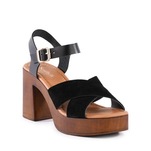 The Paloma Sandal in Black