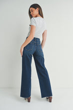 The Santa Fe Wide Legin Dark Denim