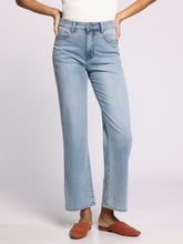 The Avery High Rise Straight in Light Wash