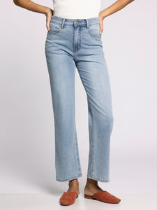 The Avery High Rise Straight in Light Wash