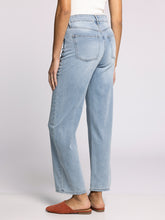 The Avery High Rise Straight in Light Wash