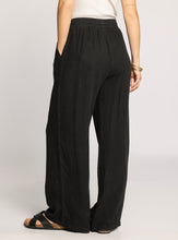 The Solana Pants in Black