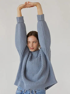 Delčia Sweater in Dusty Blue